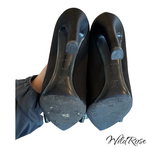 LOUIS VUITTON LIPSTICK PUMPS BLACK SATIN & PEBBLED SILVER LEATHER BOW PUMP 36.5 - Picture 12 of 17